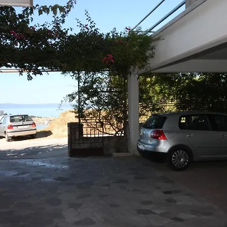 아파트 With A Parking Space - 6753 *