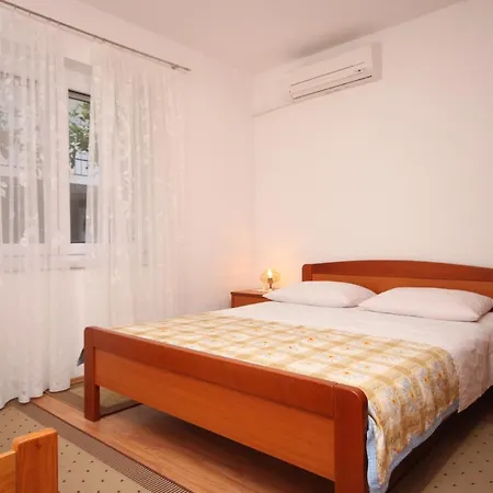 With A Parking Space - 6753 아파트 마카르스카